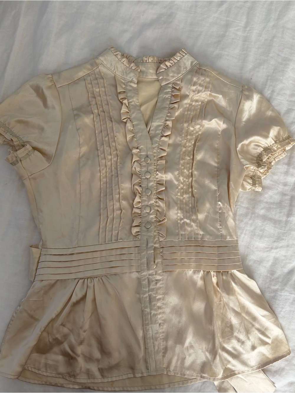 Vintage satin short sleeve button blouse with ruffles and ribbon detail in sz